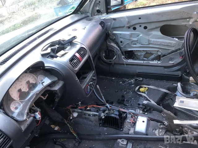 Опел комбо 2011 г 1,3 дизел на части., снимка 8 - Автомобили и джипове - 56395592