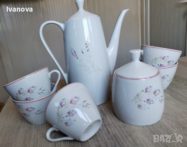 Порцеланов сервиз за чай 