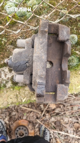 спирачен апарат VW Touran 2006г, снимка 4 - Части - 53664483