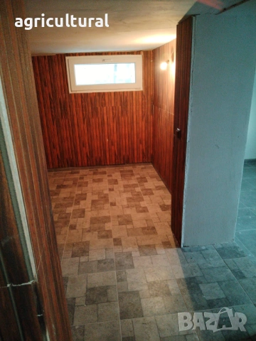 Продавам Двуетажна къща със гараж,гр.Силистра, снимка 10 - Къщи - 53701232