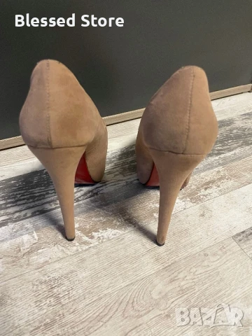 Велурени обувки с ток, снимка 4 - Дамски обувки на ток - 50635005