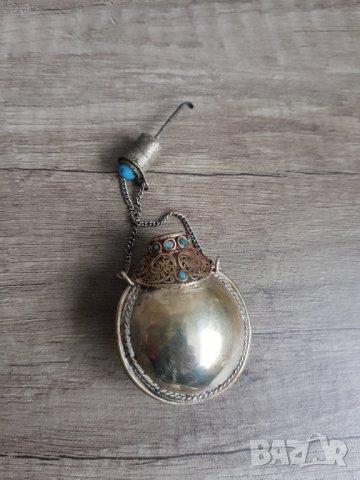 Старо метално шишенце за парфюм, снимка 4 - Антикварни и старинни предмети - 38925546