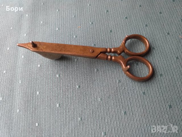 Бронзова ножица за гасене на свещи E.M MORA 1900г, снимка 9 - Антикварни и старинни предмети - 34180221