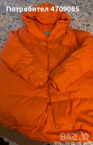 Яке от гъши пух, купено в Турция от магазина Gizia, в отлично състояние.