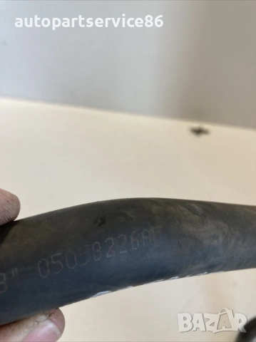 Маркуч тръба вода охлаждаща течност за Jeep Patriot 2.0 CRDI (2008) 05058226AD , снимка 2 - Части - 53591533