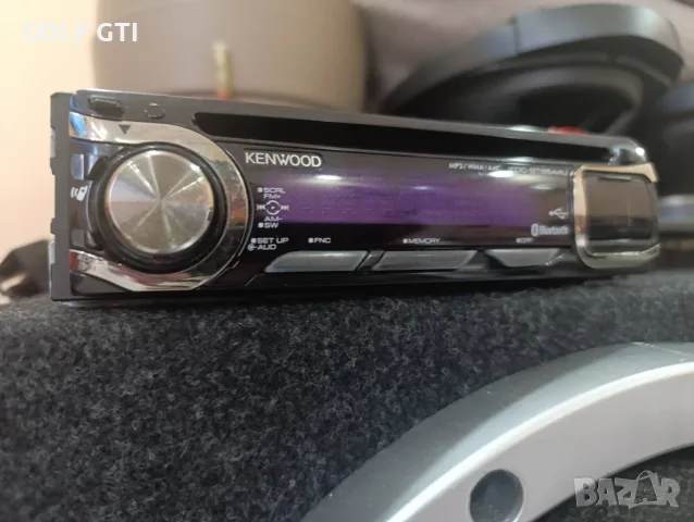 CD плейър Kenwood  с вграден Bluetooth ЦЯЛ ЗА ЧАСТИ