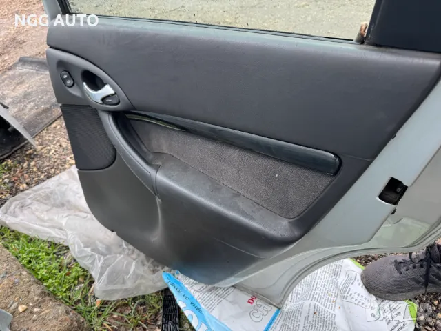 Задна Дясна врата за Форд Фокус 1, Ford Focus 1 , снимка 3 - Части - 48302603