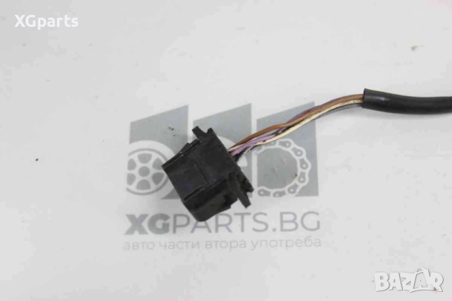  Ляво ел. огледало за Volkswagen Passat B5, B5.5 (1996-2005), снимка 3 - Части - 52005355