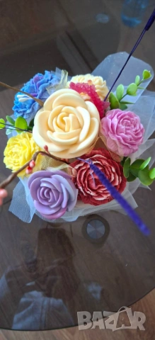 Букет от ароматни сапунени цветя , снимка 5 - Ръчно изработени сувенири - 53761693