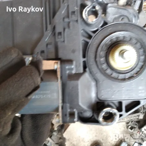 VW Golf 5+ rear left window regulator motor 5M0 839 401 B, снимка 3 - Части - 48683541