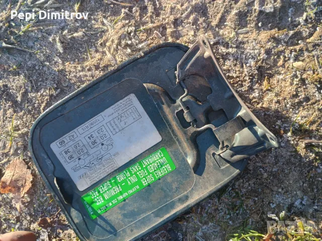 Вратичка резервоар Audi 80 Avant B4 (09.1991 - 01.1996), комби, снимка 2 - Части - 48519169