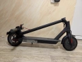 Електрическа тротинетка Xiaomi M365, снимка 9