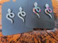 Сребърни минималистични обеци във форма на стилизирана змия, инкрустирани с цирконий, снимка 4