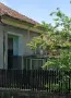 ​Продава се масивна къща с двор и допълнителни постройки в спокойна и живописна локация, снимка 2