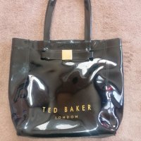 Ted Baker черна лачена чанта , снимка 1 - Чанти - 35669438
