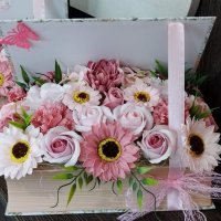 Кутия книга със сапунени цветя страхотен подарък за всеки специален павод, снимка 5 - Подаръци за жени - 40950715