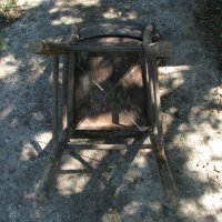 Стар дървен стол, снимка 4 - Антикварни и старинни предмети - 33986229