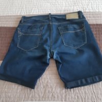 Calvin Klein, къси дънки, снимка 2 - Къси панталони - 41355871
