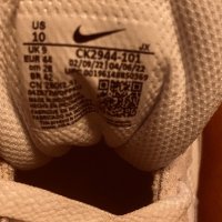 Nike Venture Runner 44 номер, снимка 3 - Маратонки - 39528578