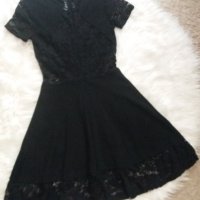 СТРАХОТНА черна рокля с черна дантела , снимка 4 - Рокли - 42143316