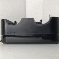 Sony Playstation 4 Зарядна станция, снимка 2 - Аксесоари - 44673280