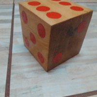 Голям дървен зар,куб ръчно изработен, снимка 3 - Сувенири от дърво - 39128417