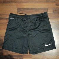 Гащи Nike , снимка 1 - Къси панталони - 41144372