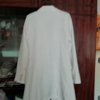 Красиво, стилно бяло сако , снимка 1 - Сака - 40873540