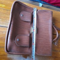 Стара кожена чанта #5, снимка 4 - Антикварни и старинни предмети - 34518299