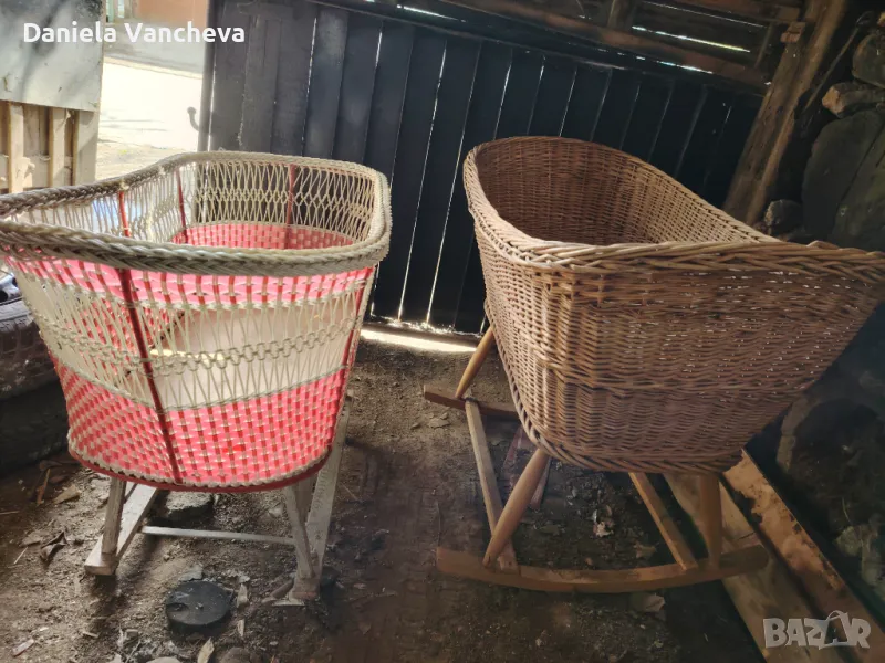 Старинни бебешки кошчета , снимка 1