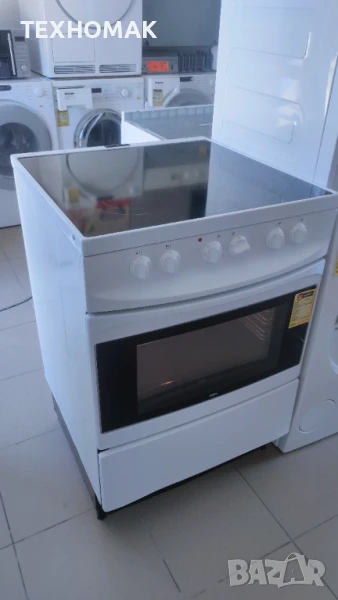 Свободностояща фурна VOSS ELECTROLUX с керамичен плот, каталитично покритие широка 60 см., снимка 1