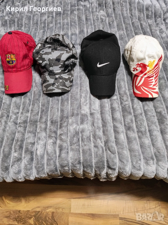 Liverpool. Barcelona. Nike. Nike.Мьжки шапки, снимка 1