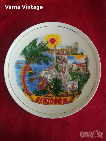 Колекционерска порцеланова чиния Бенидорм ф25,3 см., снимка 1