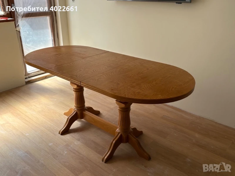 Красива Трапезна /Холна маса без забележки, снимка 1