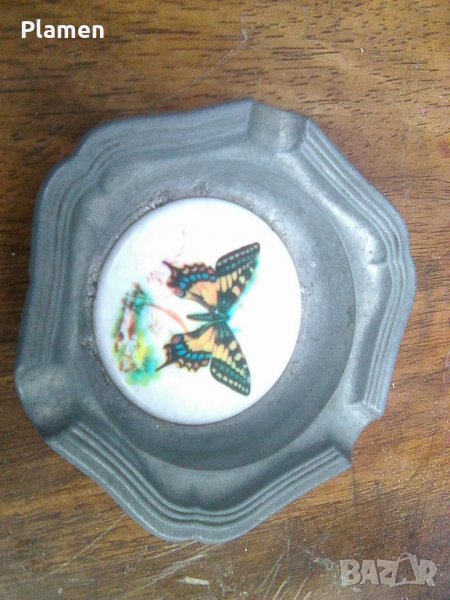 Стар германски калаен пепелник с емайл пеперуда, снимка 1