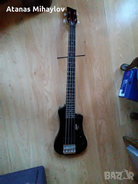 Продавам нова баскитара с оригинален мек калъф, снимка 1