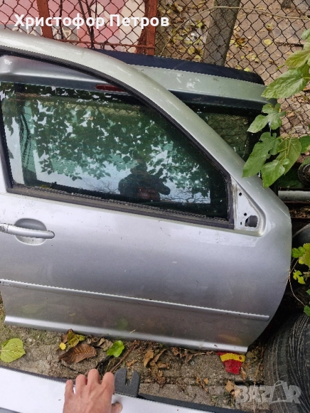 предна дясна врата vw golf 4 , снимка 1