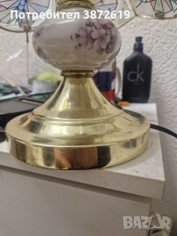 Винтидж витражна лампа тип Tiffany, снимка 3 - Настолни лампи - 53080974