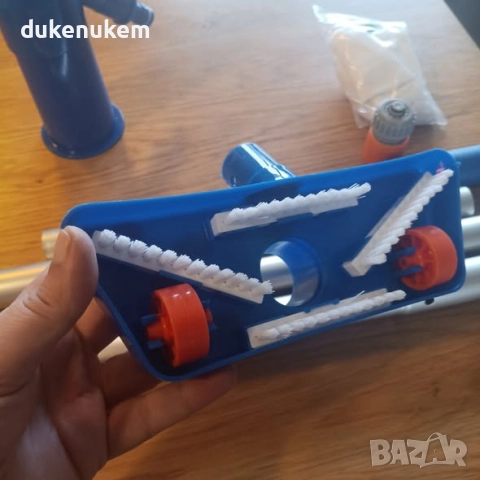 Прахосмукачка за басейн, с четка и 4 подвижни алуминиеви пръта, 143 см, снимка 10 - Басейни и аксесоари - 52209142