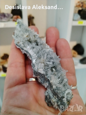 Планински кварц с халкопирит от Мадан 