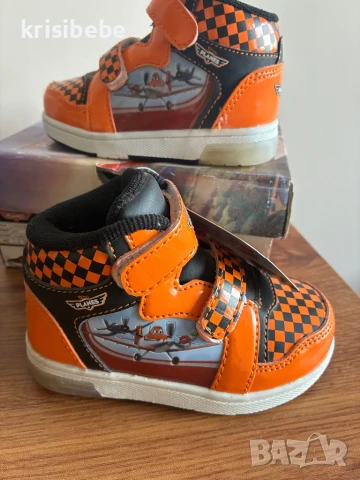 23,24 кецове с велкро Planes , снимка 2 - Детски боти и ботуши - 51019647