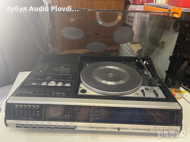 Grundig R-3010 Tuner Casette & Turntable , снимка 3 - Аудиосистеми - 51462374