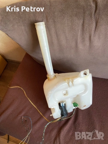 Казанче Тeчност Чистачки Suzuki Swift/Subaru Justy 1992-2002, снимка 4 - Части - 53299452