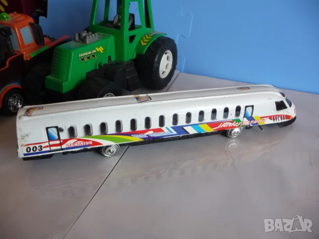 3 играчки за 2лв. трактор влк стрела пикап Матю от Колите за малчуганите, снимка 6 - Коли, камиони, мотори, писти - 50848128