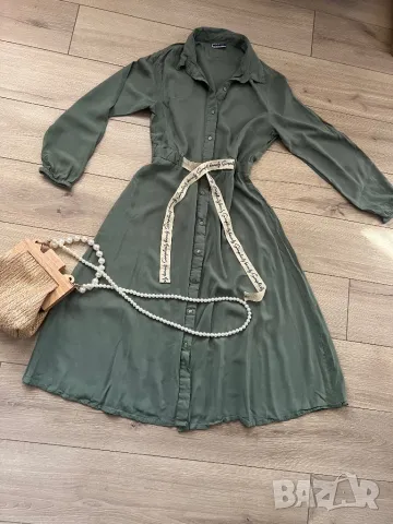 Рокля в зелено