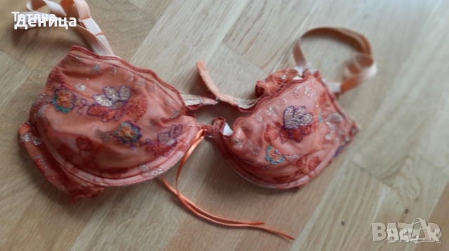 Суниен с дантела 80В