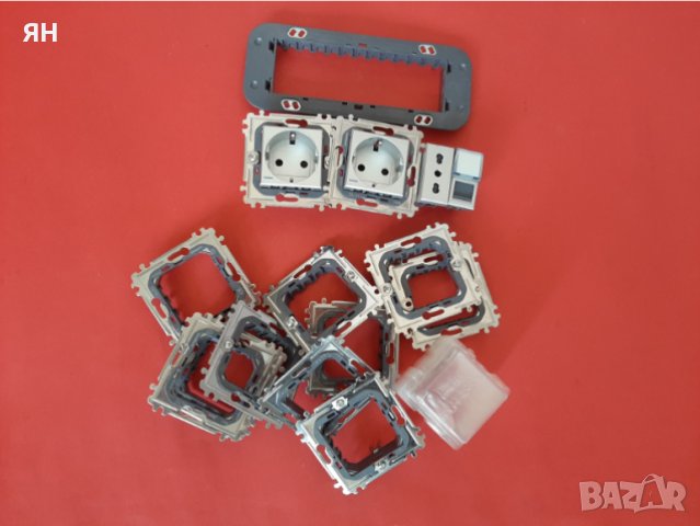 BTICINO Axolute Tech-Контакти/RJ45/Рамки, снимка 1 - Ключове, контакти, щепсели - 44810185
