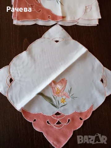 Шест текстлни салфетки 