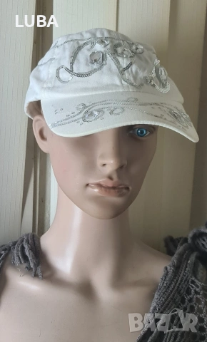 шапка, снимка 3 - Шапки, шалове и ръкавици - 53220507