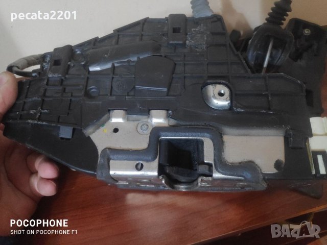 Продавам - брава + основа външна дръжка на предна дясна врата за Мерцедес S class, снимка 6 - Части - 34843063